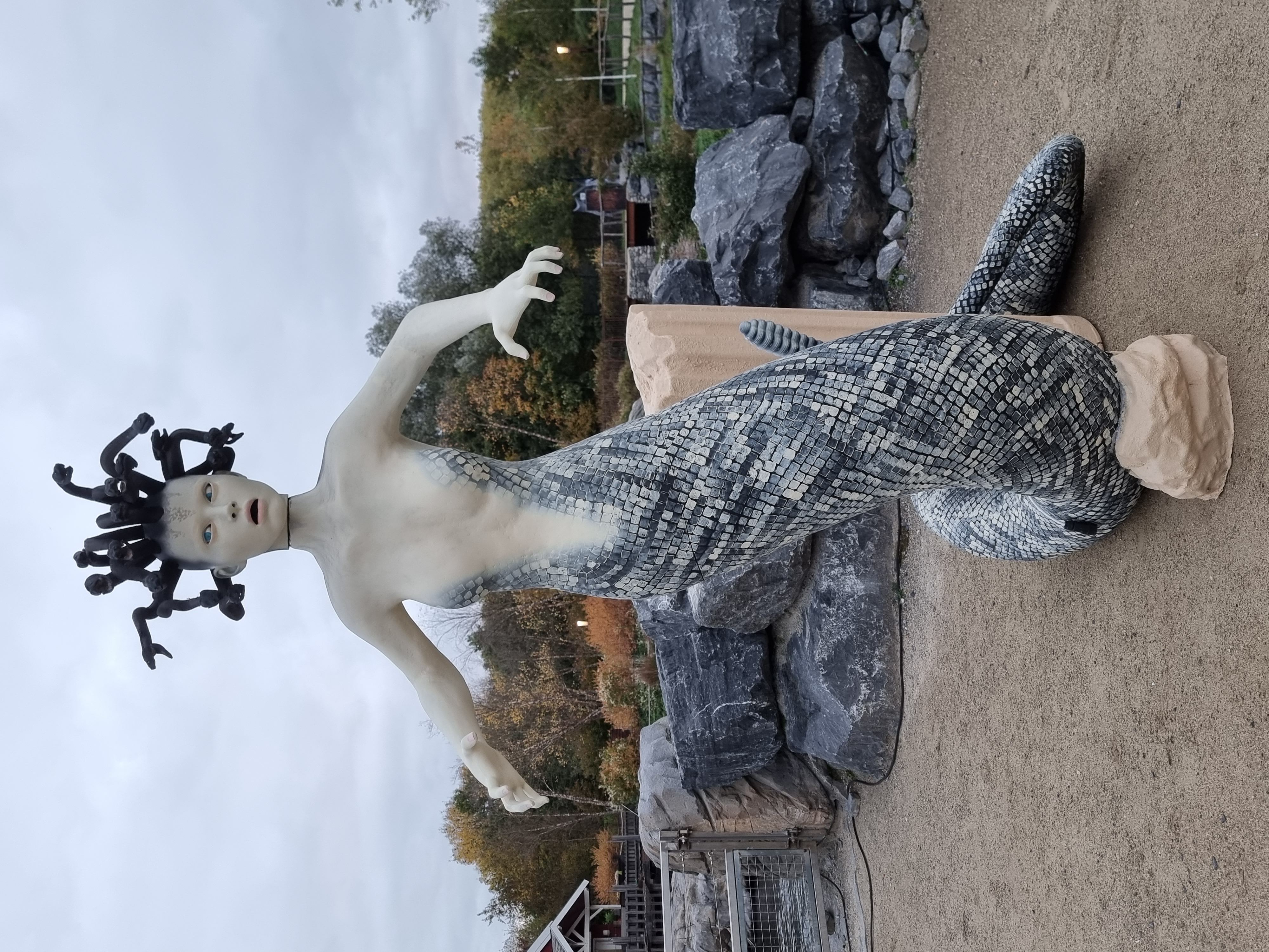 Statue de la méduse pour le parc PAIRI DAIZA