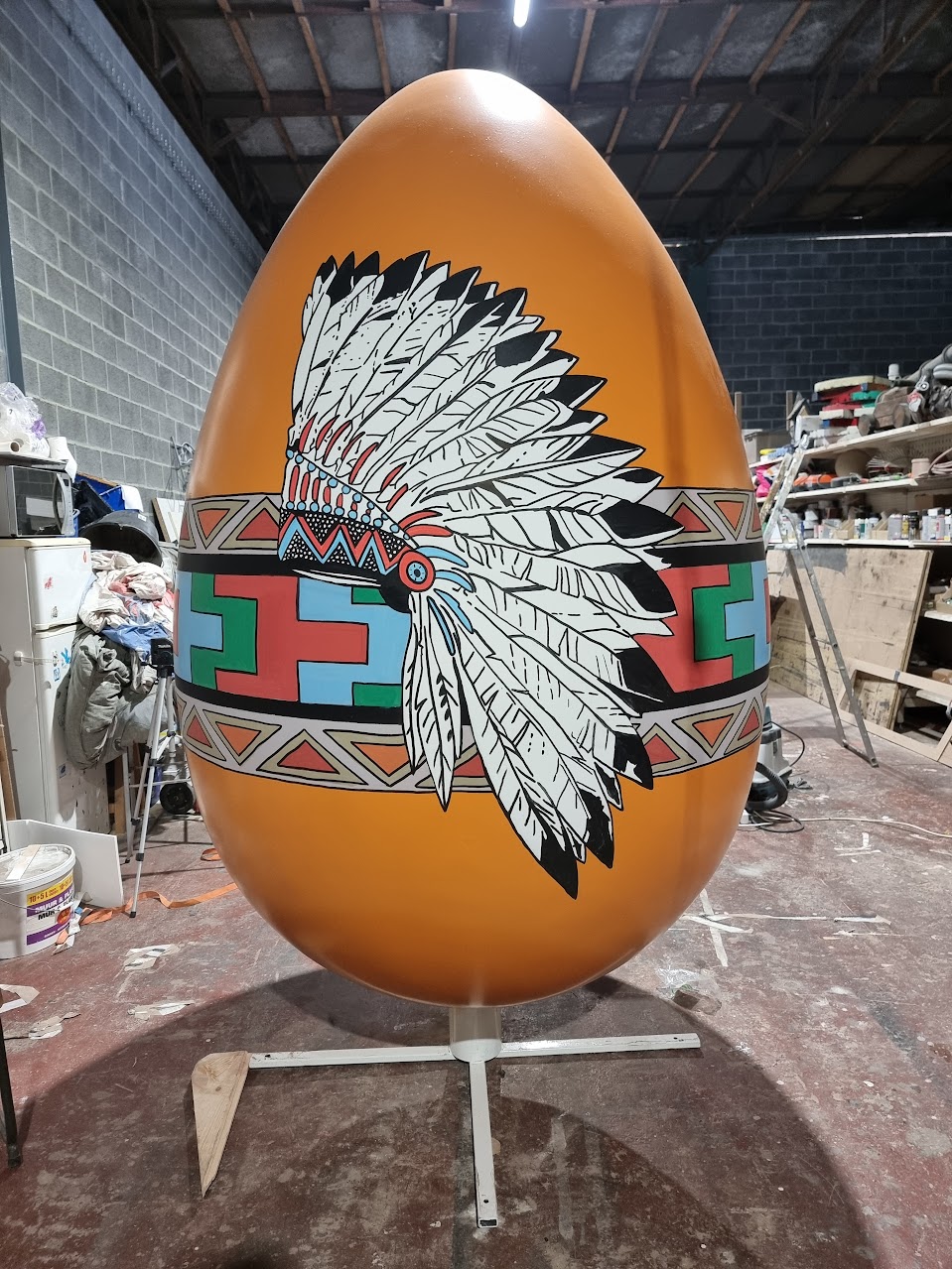 Oeuf peint pour le parc PAIRI DAIZA